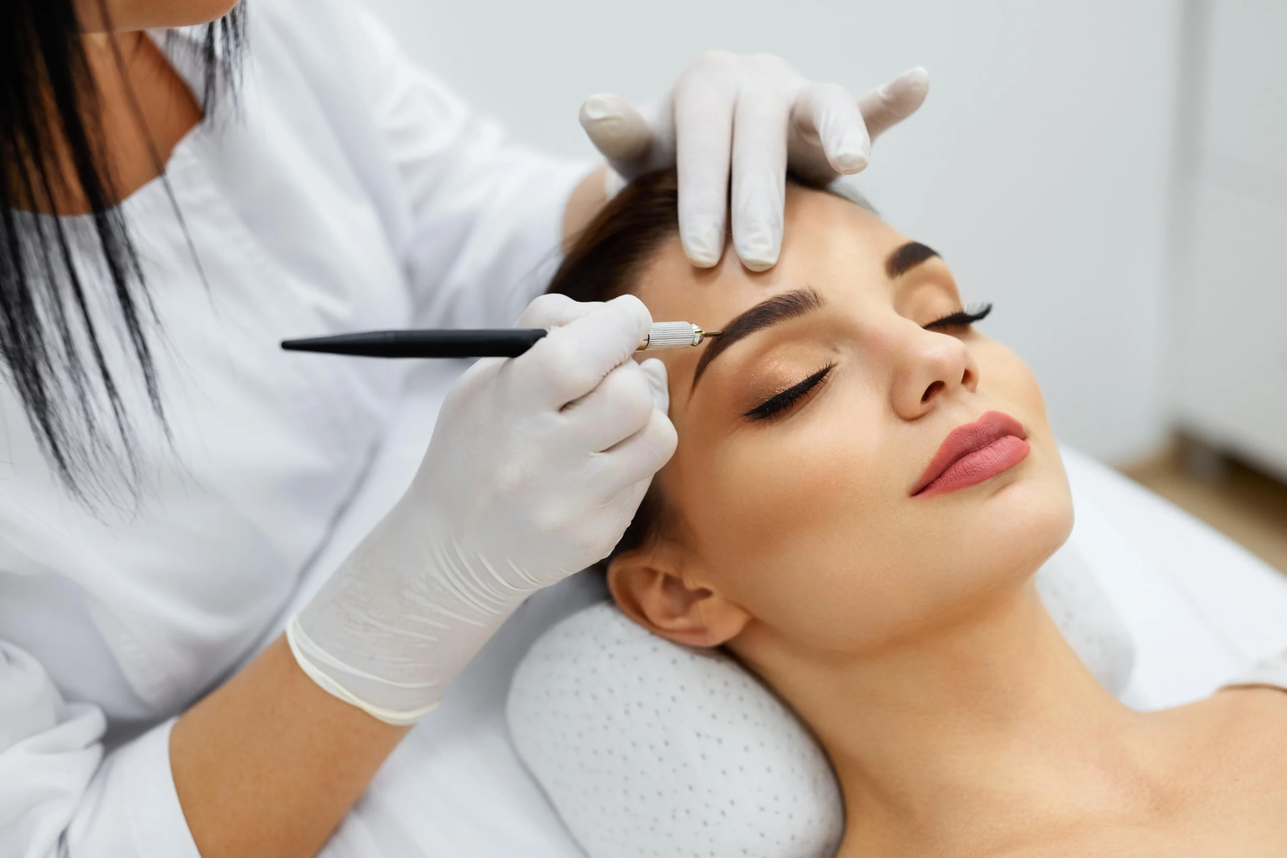 The Best Permanent Eyeliner: Enhancing Your Eyes with Lasting Beauty 1 The Best Permanent Eyeliner: Enhancing Your Eyes with Lasting Beauty