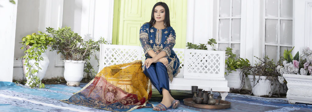 A Comprehensive Guide to Styling and Draping Pakistani Formal Outfits 1 A Comprehensive Guide to Styling and Draping Pakistani Formal Outfits
