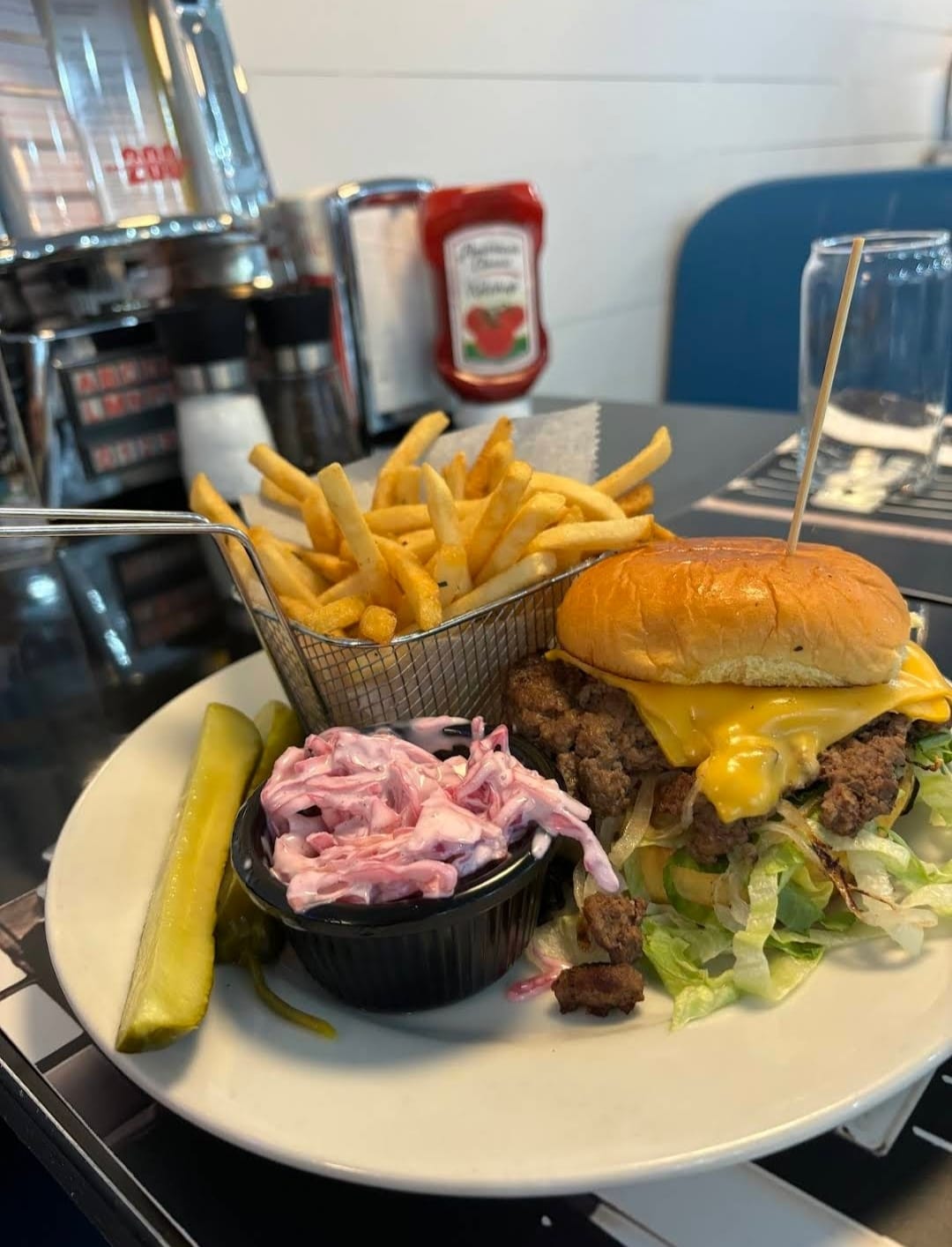 What Makes Diner 24 NYC a Favorite Among Locals and Tourists