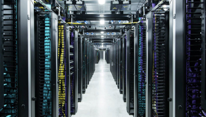 Optimize IT Operations with HPE Rackmount Servers 2 Untitled design 2024 09 16T173607.750