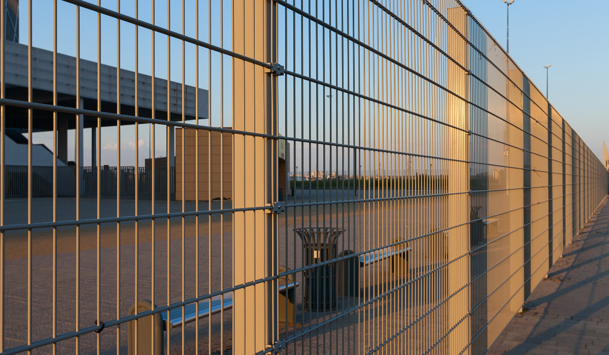 Benefits of Installing Commercial Fencing: Security, Privacy, and Aesthetics 1 Benefits of Installing Commercial Fencing: Security, Privacy, and Aesthetics