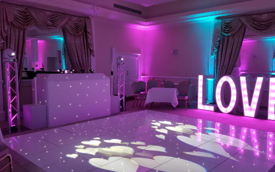 Sheffield Photo Booth Hire– Just Don’t Miss Golden Opportunity 1 Sheffield Photo Booth Hire– Just Don’t Miss Golden Opportunity