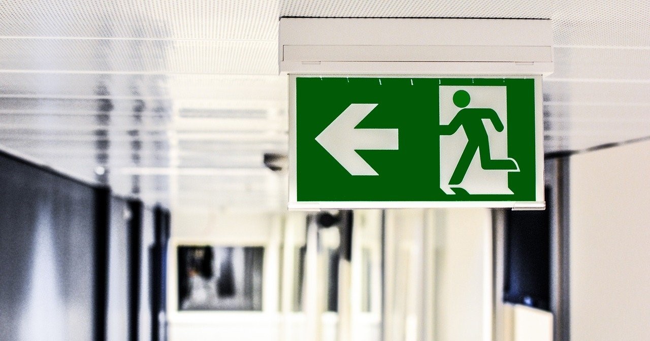 How to Locate the Best Emergency Exit Sign Based on Its Features! 1 How to Locate the Best Emergency Exit Sign Based on Its Features!