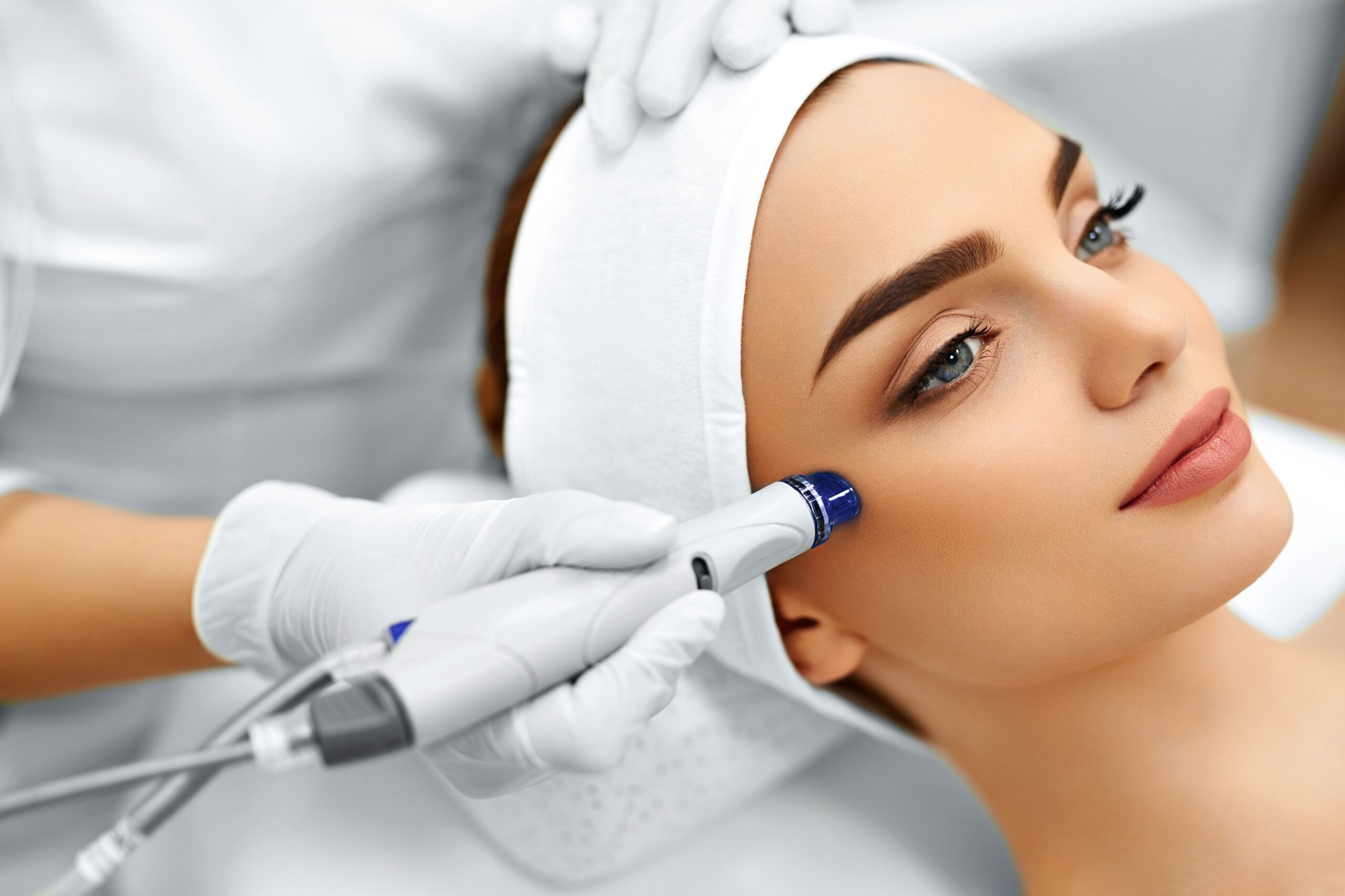 Dubai’s Top HydraFacial Treatments for Radiant Results