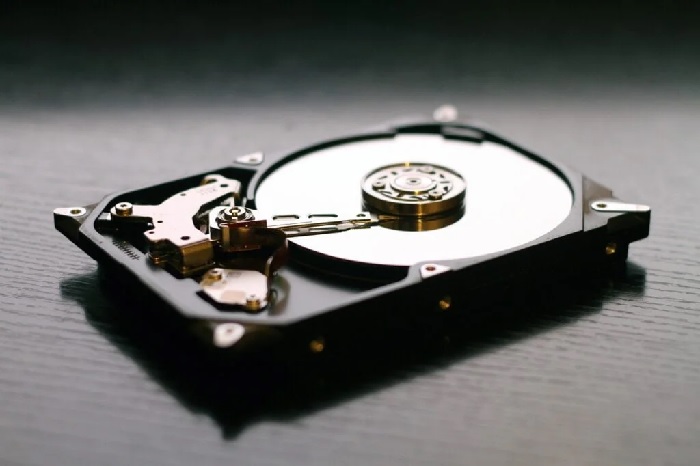 Troubleshooting NAS Hard Drive Issues and Recovering Lost Files 1 Troubleshooting NAS Hard Drive Issues and Recovering Lost Files