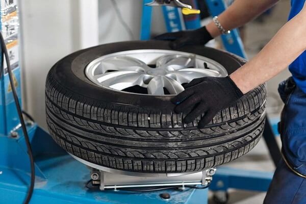 Fast and Reliable Mobile Tire Service and Repair at Your Location in Broward County. 1 Tire Repair