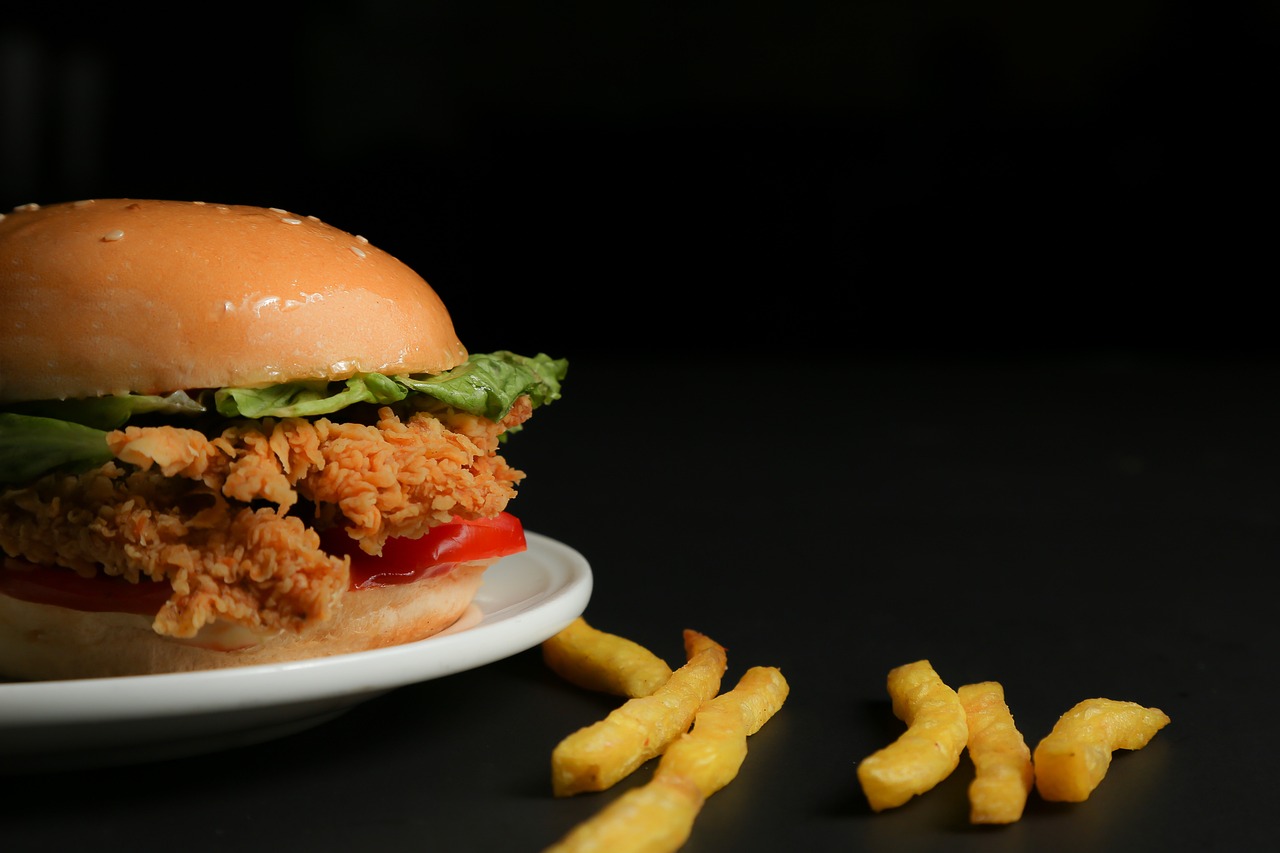 Discover Flavorful Chicken Burgers: A Burger Bloc Special 1 Discover Flavorful Chicken Burgers: A Burger Bloc Special