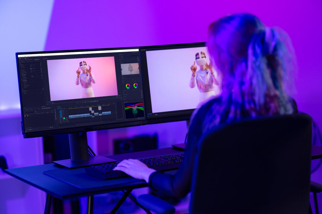 Creating Scroll-Stopping Social Media Graphics: Tips for 2024 2 Social Media Graphics