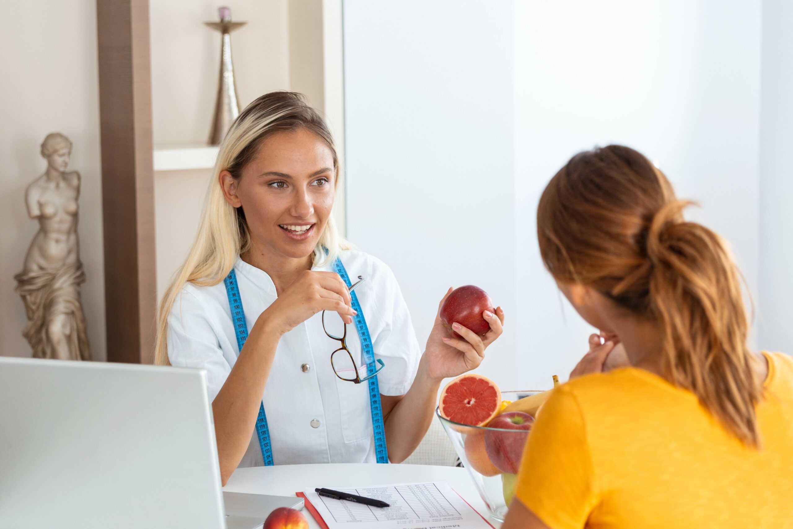 When to See a Digestive Health Specialist: Signs and Treatment Options 1 When to See a Digestive Health Specialist: Signs and Treatment Options