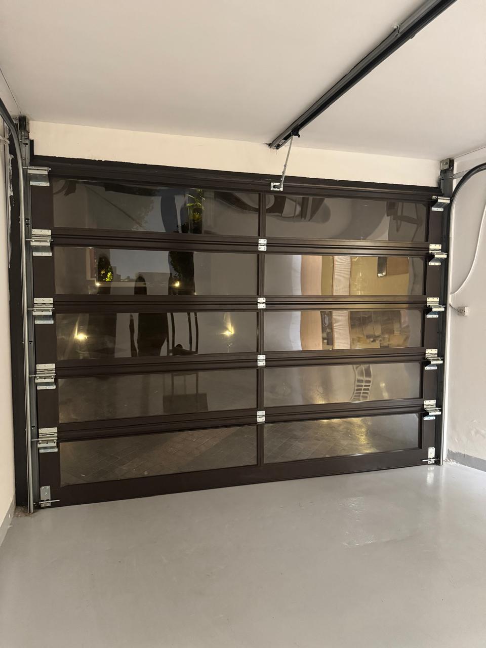 Choosing the Right Skylight: Exploring Polycarbonate and Glass Options by Dream Works India 1 Choosing the Right Skylight: Exploring Polycarbonate and Glass Options by Dream Works India