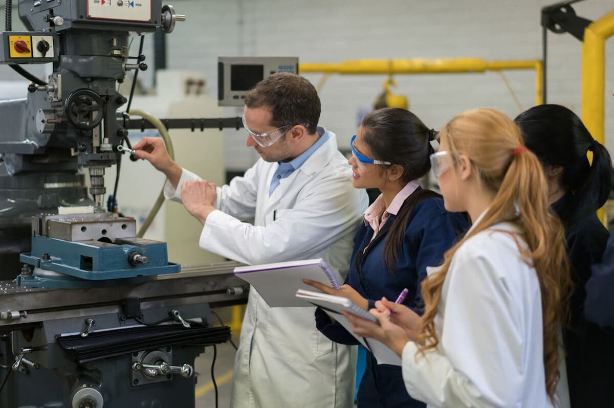 A Comprehensive Guide to Study Mechatronics Engineering in Malaysia 1 A Comprehensive Guide to Study Mechatronics Engineering in Malaysia