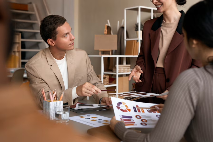 Small Business Growth Strategies for 2024 3 Small Business Growth Strategies