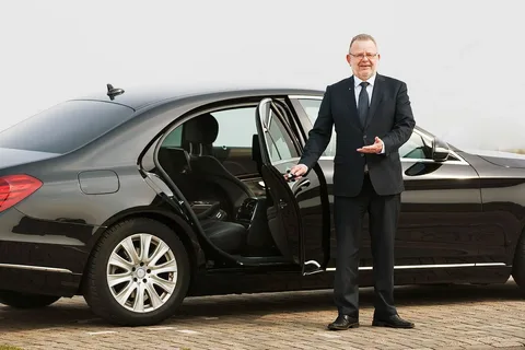 Wedding Car Hire Birmingham A Luxurious Way to Travel on Your Big Day 1 Wedding Car Hire Birmingham A Luxurious Way to Travel on Your Big Day
