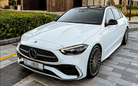 Experience Elegance: Rent Mercedes C200 in Dubai 1 Experience Elegance: Rent Mercedes C200 in Dubai