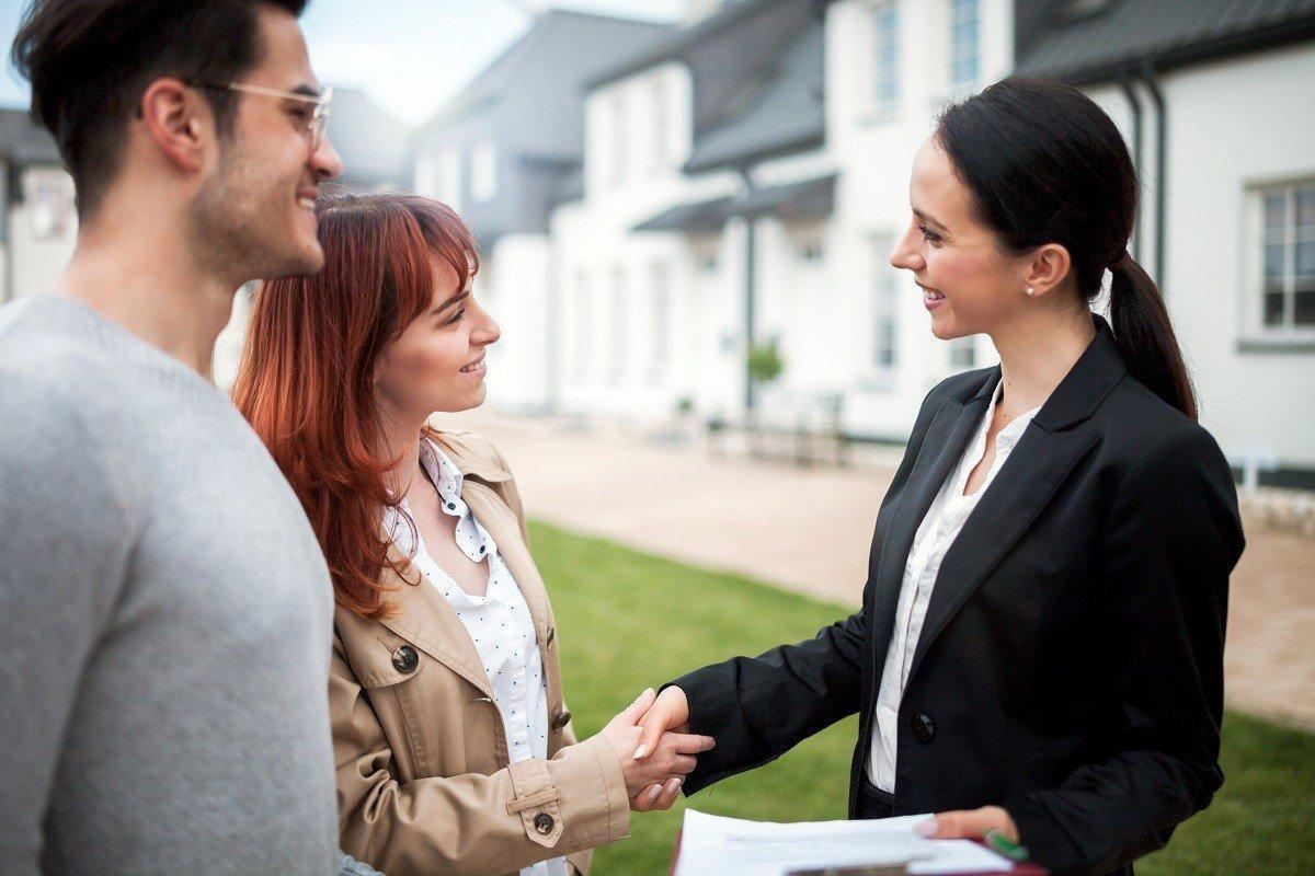 How Can a Home Buyer Agent Assist with Closing Procedures? 1 How Can a Home Buyer Agent Assist with Closing Procedures?