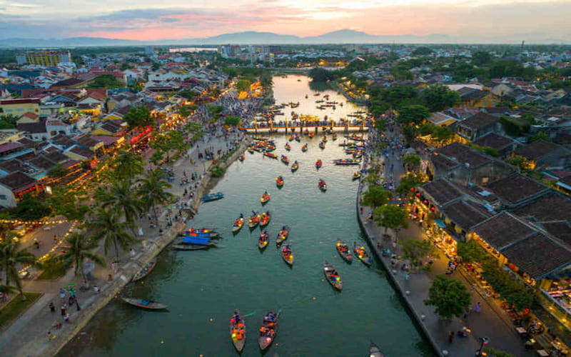 8 Must-Visit Tourist Attractions in Vietnam for Your Bucket List 1 8 Must-Visit Tourist Attractions in Vietnam for Your Bucket List