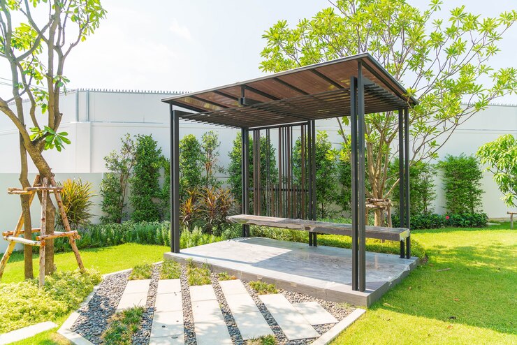 Veranda vs Pergola: The Ultimate Guide to Transforming Your Outdoor Space 1 Veranda vs Pergola: The Ultimate Guide to Transforming Your Outdoor Space