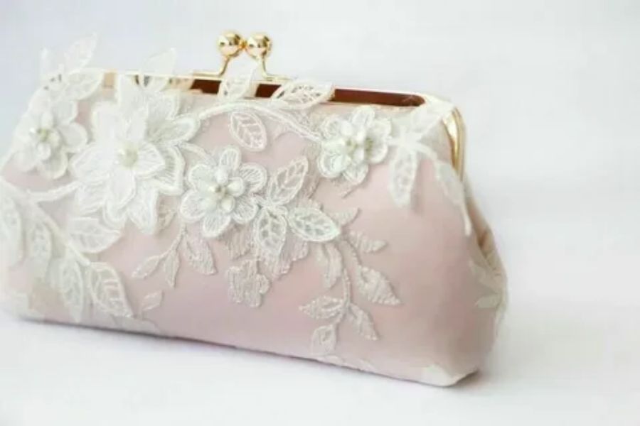 Elegant Accessories to Complete Your Bridal Look