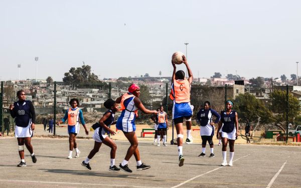 How to Play Goal Defense in Netball? 1 How to Play Goal Defense in Netball?