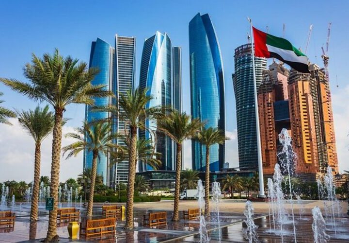 Discovering Modern Abu Dhabi: The Best Contemporary Attractions on Your City Tour