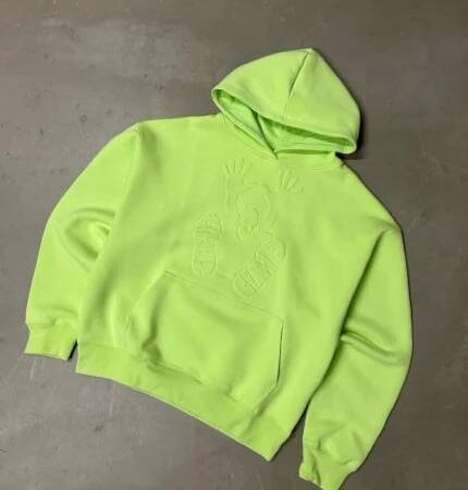 Clints T-Shirt & Tracksuit