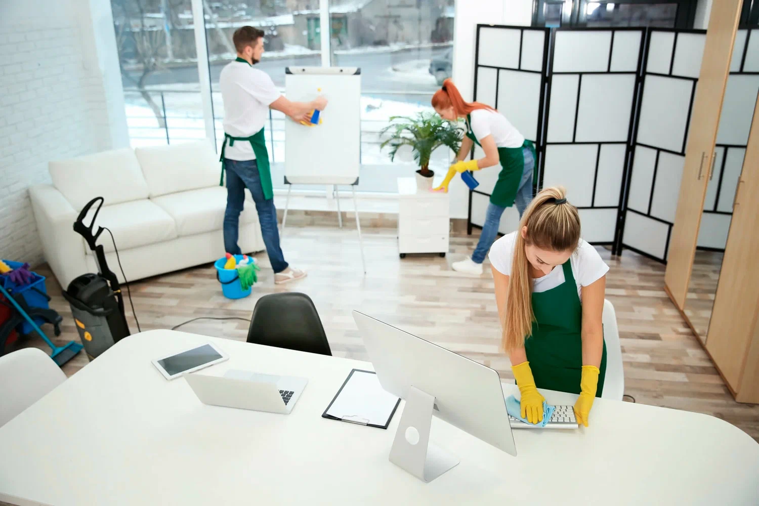 How Can Office Cleaning Support A More Organized Work Environment? 1 How Can Office Cleaning Support A More Organized Work Environment?
