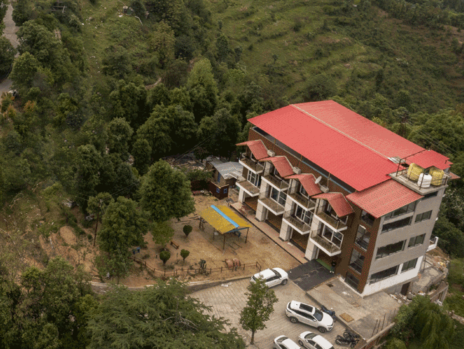 Discover the Ultimate Luxury Resort in Mukteshwar – Your Perfect Getaway 3 explore img 1 e1731494646664