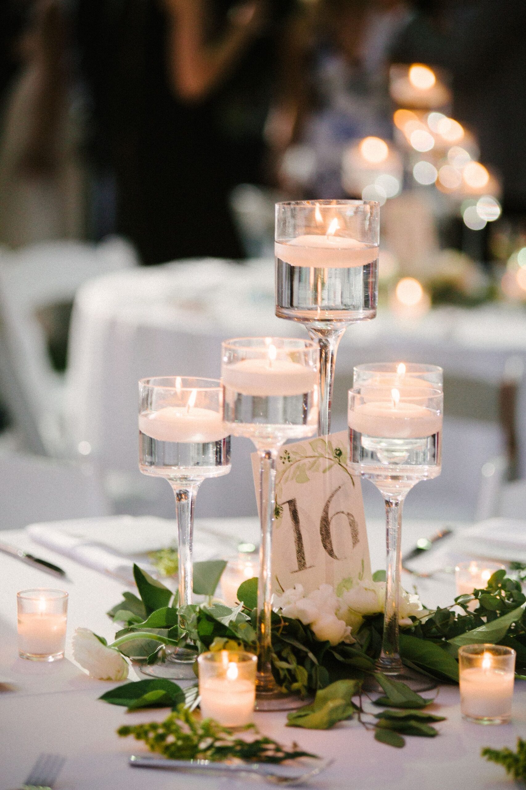 Beautiful Table Centerpieces to Enhance Your Home 1 Beautiful Table Centerpieces to Enhance Your Home