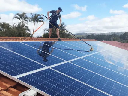 Top 5 Reasons to Hire a Professional Solar Panel Cleaning Service 1 Top 5 Reasons to Hire a Professional Solar Panel Cleaning Service