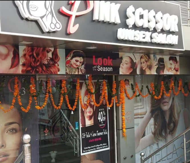 Top 10 Nail Salons for Stunning Nails in Central Delhi 3 image 194
