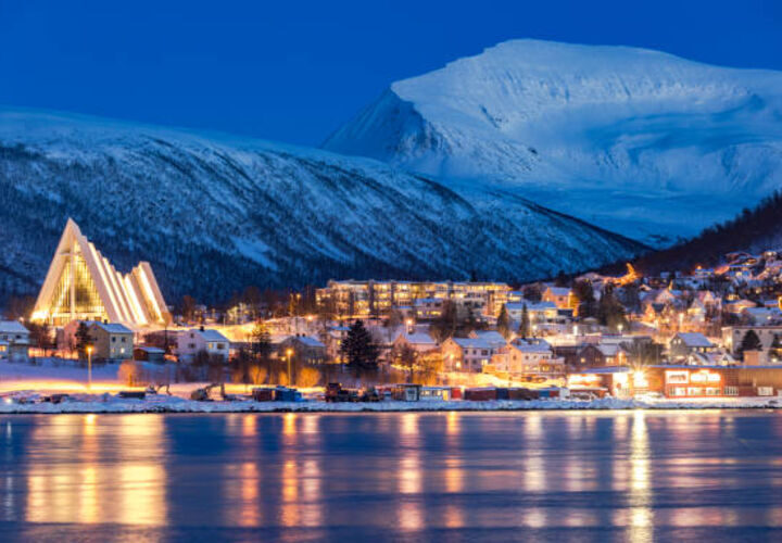 Top 5 Reasons to Experience the Midnight Sun in Northern Norway