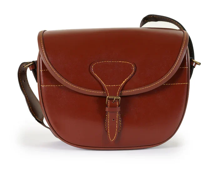 Why Leather Cartridge Bags Are the Preferred Choice for Professionals
