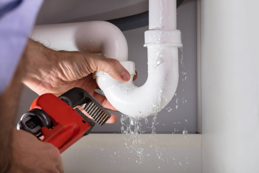 Need Water Leak Repair? Call for 24/7 Emergency Services in Dubai 1 Need Water Leak Repair? Call for 24/7 Emergency Services in Dubai