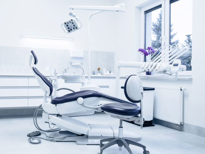 Where Can You Find the Best Dentist for Your Smile Makeover?