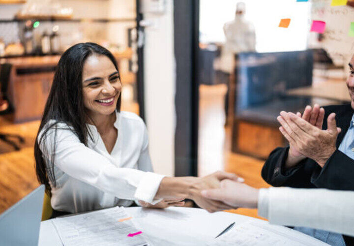 How Staff Uniforms Impact Customer Satisfaction: An In-Depth Look