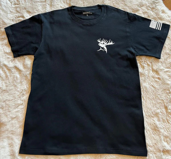 The Black Moose Signature Shirt: Stylish, Comfortable, and Durable 1 The Black Moose Signature Shirt: Stylish, Comfortable, and Durable