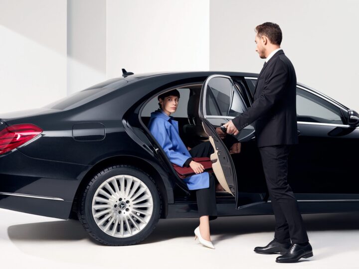 DISCOVER DUBAI IN STYLE: FULL-DAY CAR RENTAL WITH DRIVER FOR AN UNFORGETTABLE EXPERIENCE