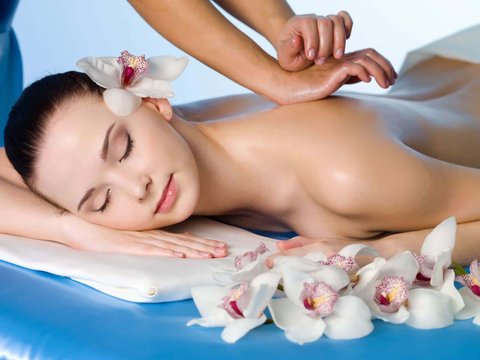 Ultimate Relaxation: Experience the Soothing Benefits of a Swedish Body Massage 1 Ultimate Relaxation: Experience the Soothing Benefits of a Swedish Body Massage