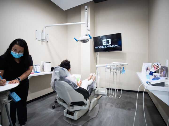 Advantage of Full Arch Dental Implants in Houston and Laser Gum Depigmentation?