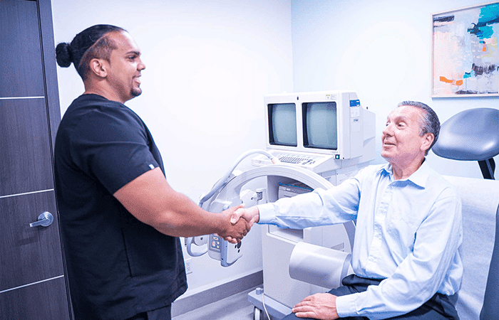What’s the Difference Between a Vascular Surgeon and a Vein Specialist?