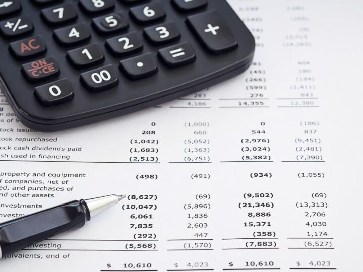 How Accountants in London Can Help You Navigate Tax Season