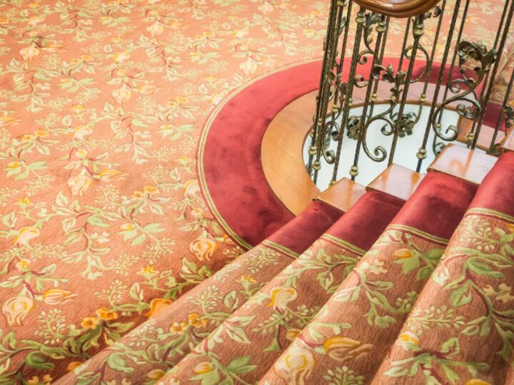 Silk Rugs in Interior Design: How to Incorporate Luxury into Your Space