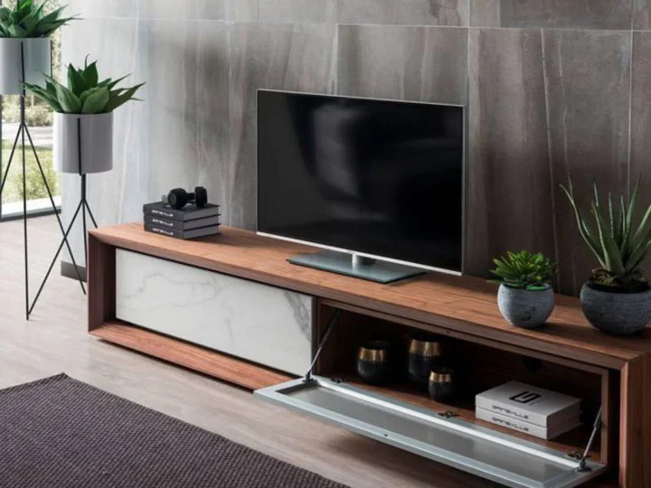 The Art of Window Treatments: Choosing the Right Curtains and Blinds