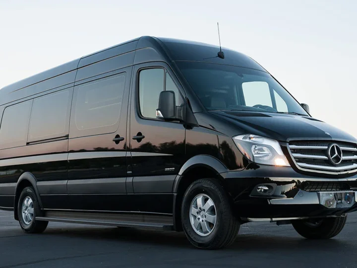Shuttle Service in Ronald Reagan Washington National Airport