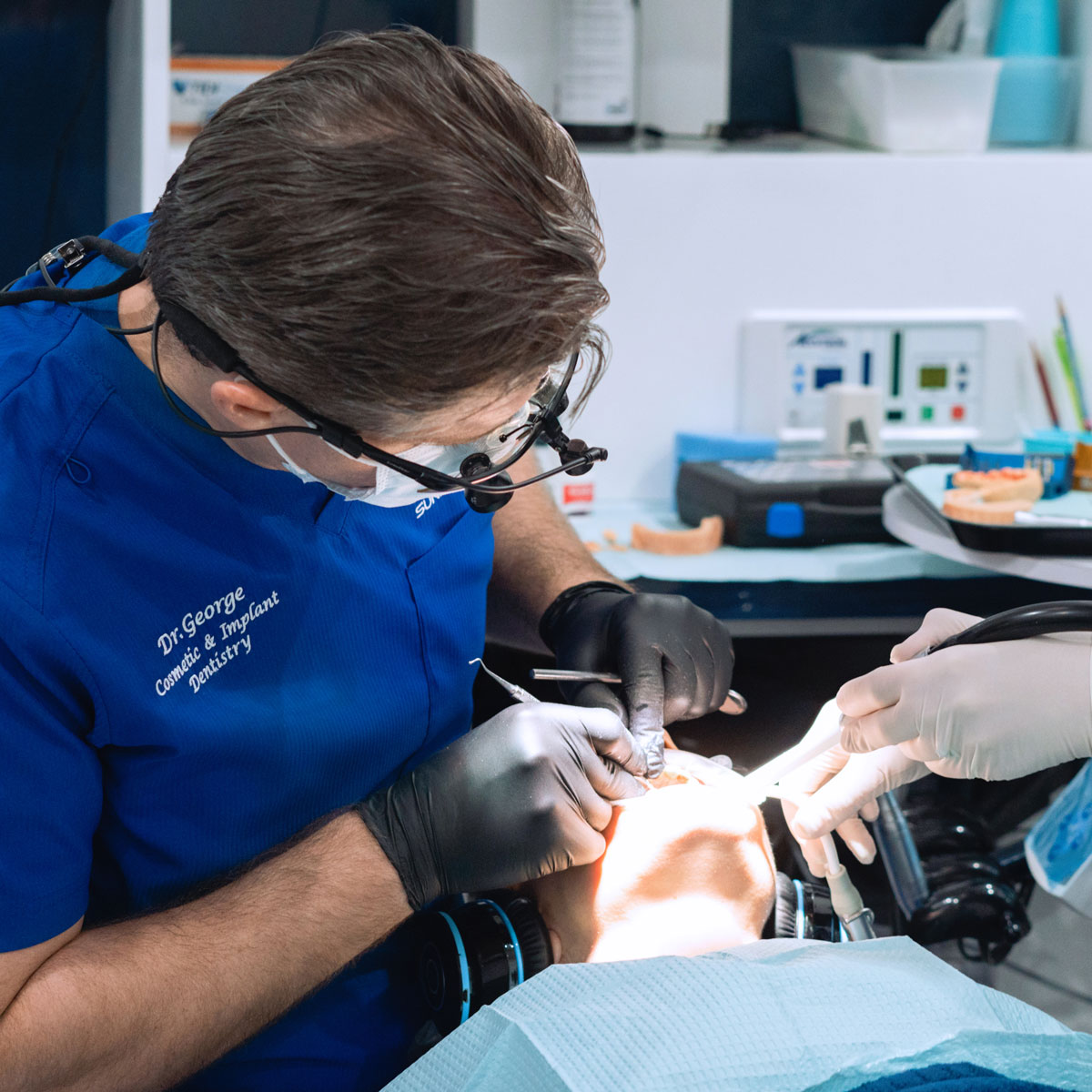 What Are the Benefits of Choosing All-on-4 Dental Implants? 1 What Are the Benefits of Choosing All-on-4 Dental Implants?