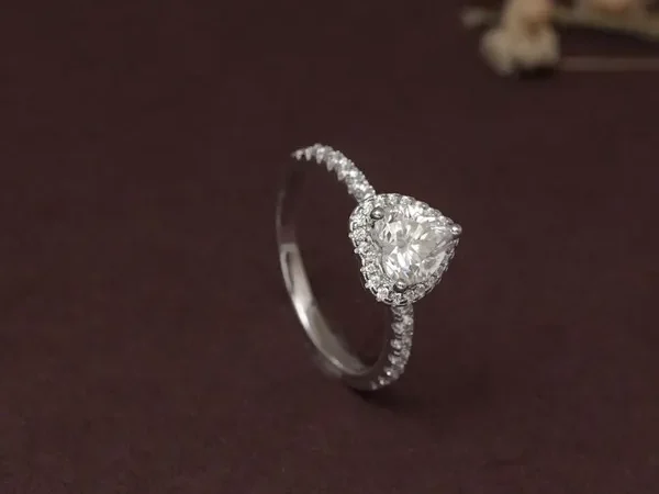 Love, Engineered: The Science Behind Lab Grown Diamond Rings