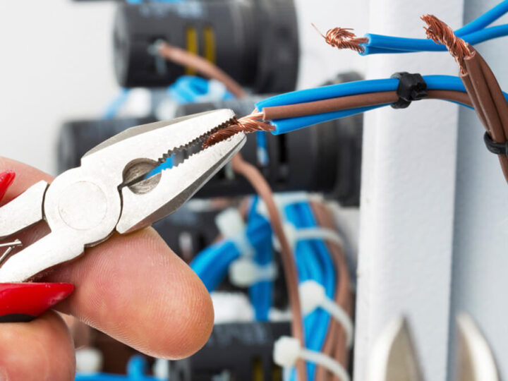 Hire a Professional Electrician in Dubai – MIJ Technical Services