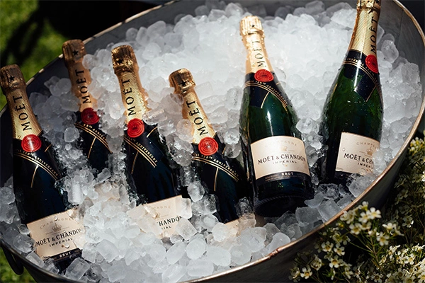 ๐ Discover the World Through a Glass: A Journey with RNG WINE 3 Champagne 1