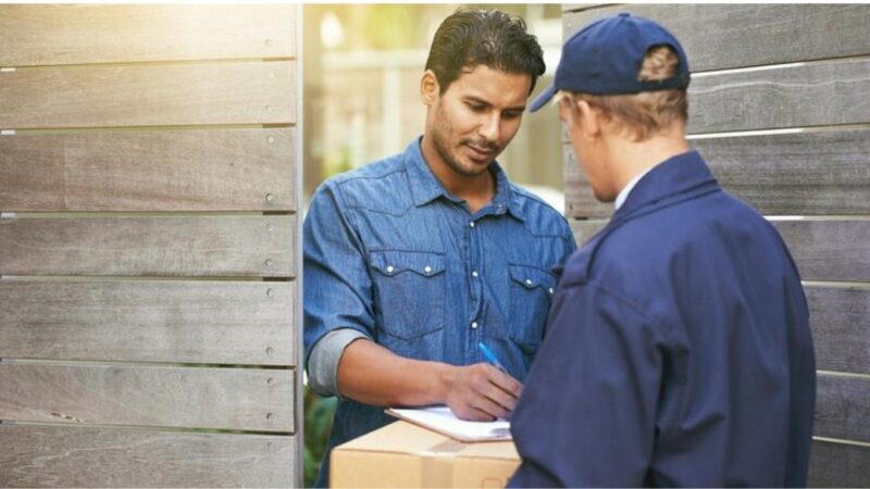 Send Documents Safely with Courier Service UK to India