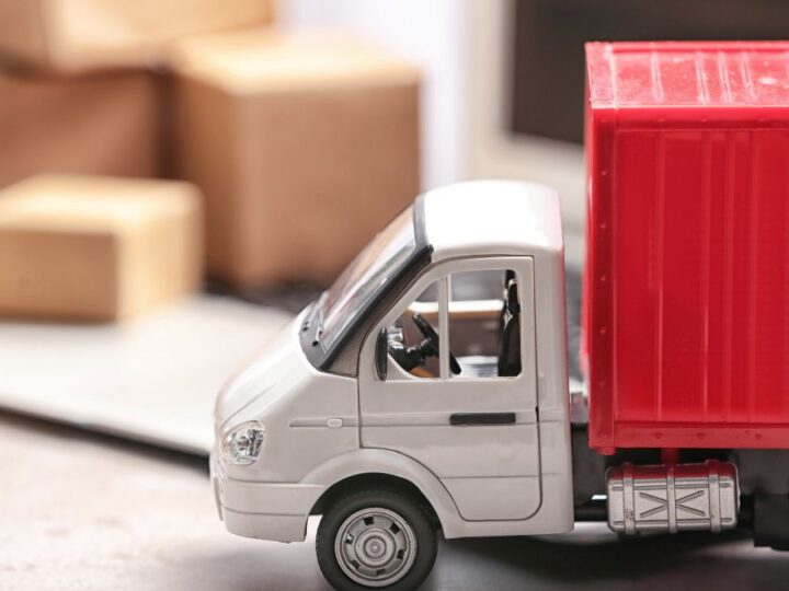 Seasonal Buying Guide: Best Wholesale Products For Every Quarter